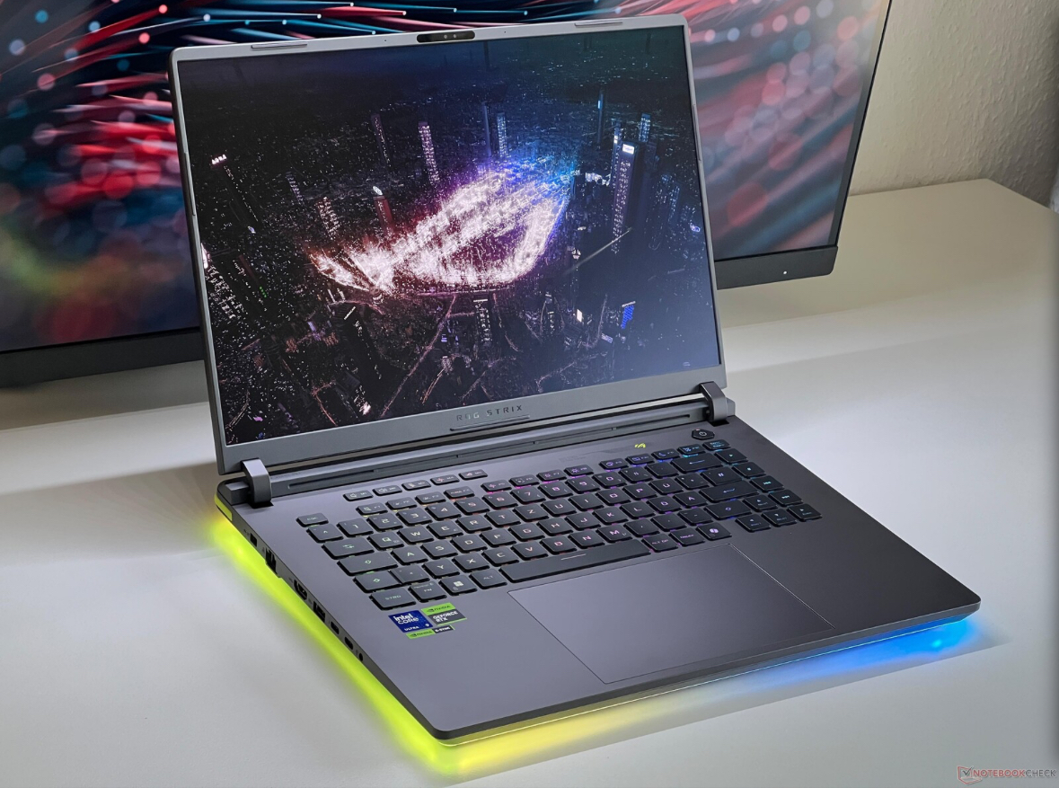 استعراض مميز: حاسوب ASUS ROG Strix G16 بمعالج إنتل من الجيل الرابع عشر وبطاقة جرافيك GeForce RTX 5050