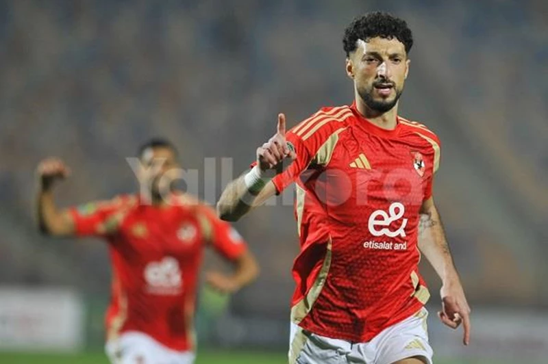 الأهلي يعلن انضمام وسام أبو علي لمعسكر الاستعداد لمواجهة إنتر ميامي