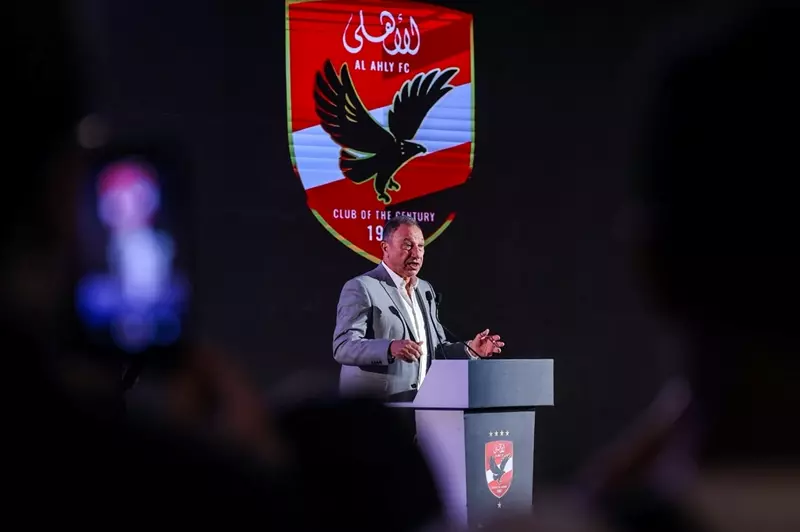 الخطيب يتوجه بخالص الشكر للجمهور ويكشف مصادر تمويل الأهلي