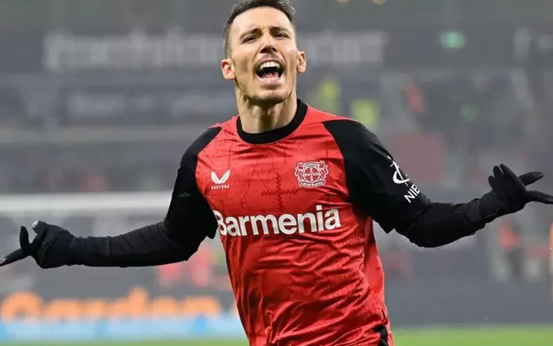 برشلونة يضع عينًا على جريمالدو لتعزيز الجهة اليسرى في ظل مراقبة مدريد