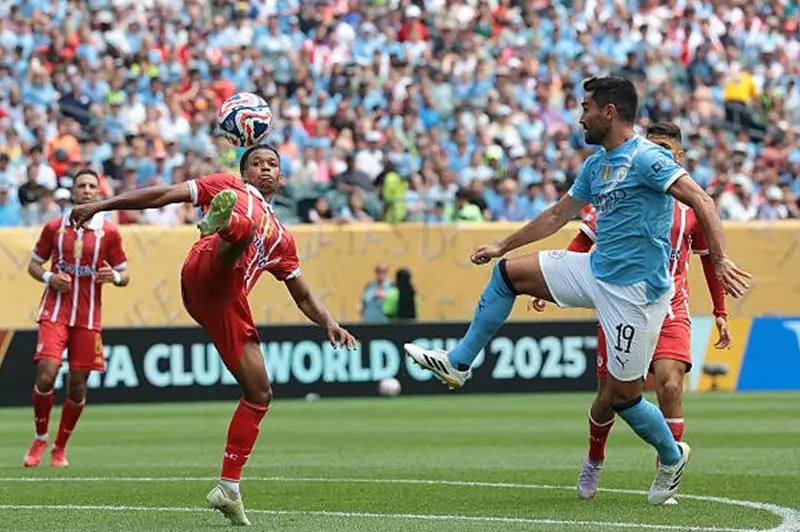 ترتيب مجموعة الوداد في كأس العالم للأندية بعد الخسارة أمام يوفنتوس: تحليل شامل