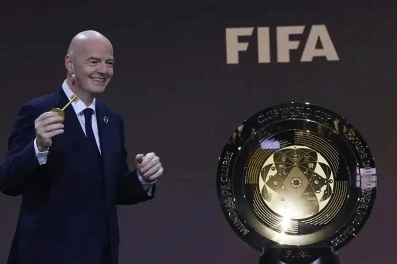 تقرير حصري: شعار بطل كأس العالم للأندية 2025 سيستمر لمدة أربع سنوات على القميص