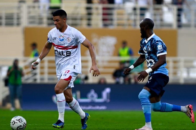 جلسة الرمادي مع لاعبي الزمالك: خطوة نحو تعزيز العلاقة مع الجماهير قبل مواجهة بيراميدز