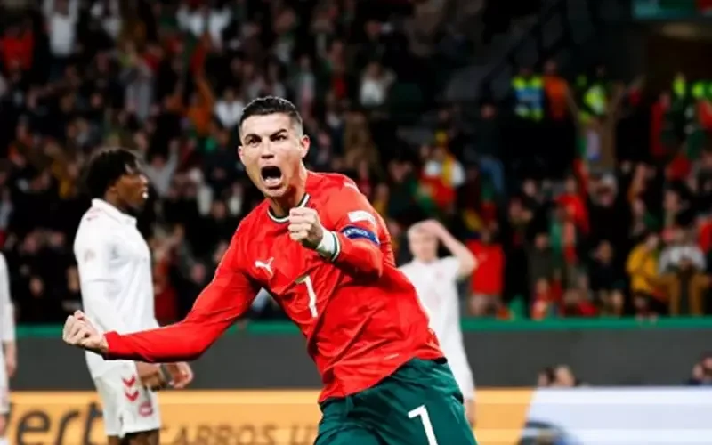 رونالدو بعد إحراز لقب دوري الأمم: “فوزي مع منتخب بلدي لا يمكن مقارنته بشيء”