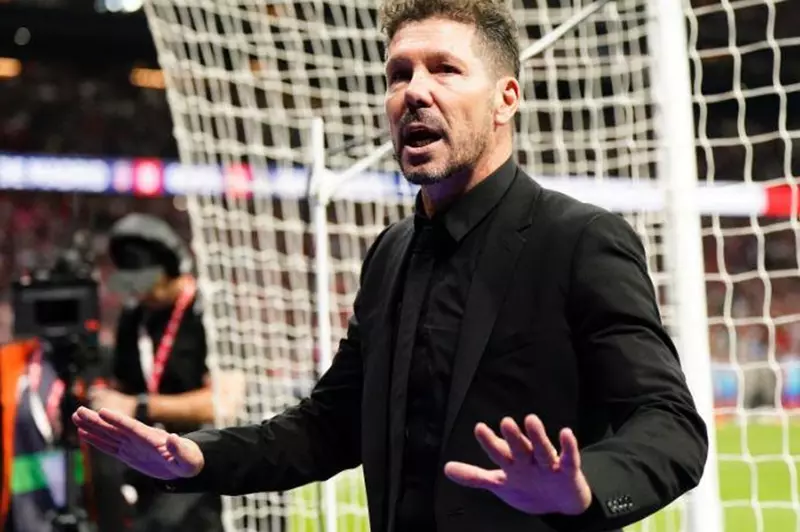 سيميوني: إنريكي نجح في إثبات جدارته في جميع المحافل.. كأس العالم للأندية يتميز عن الدوري