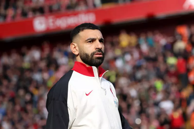 ماتيرازي: محمد صلاح أسطورة تستحق الكرة الذهبية