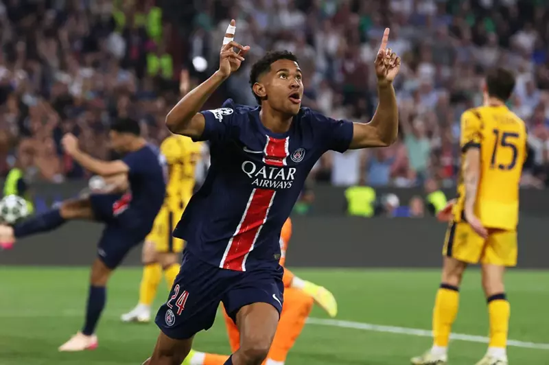 مايولو يدخل نادي أصغر الهدافين في تاريخ كأس العالم للأندية برفقة باتو