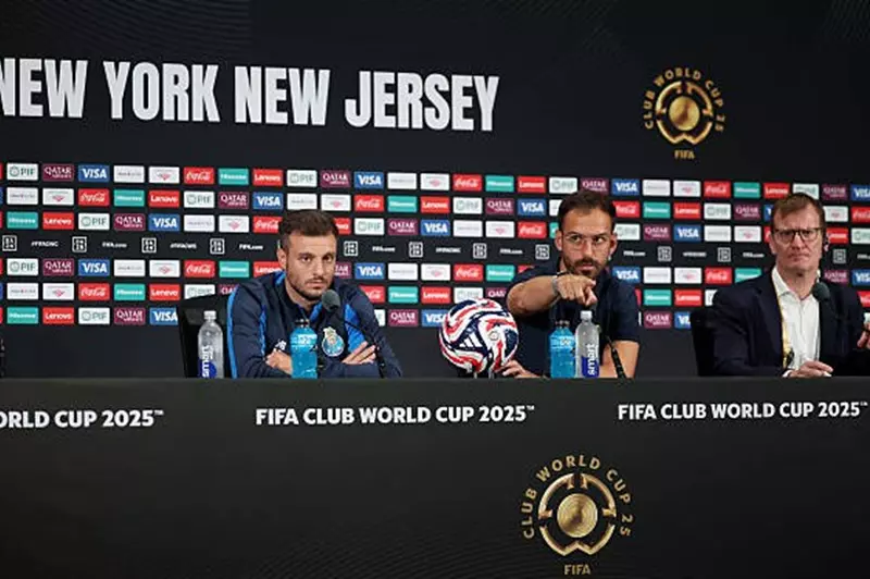 مدرب بورتو: الأهلي يسطع كبطل لمصر وأفريقيا.. ونسعى لإسعاد جماهيرنا في كأس العالم للأندية